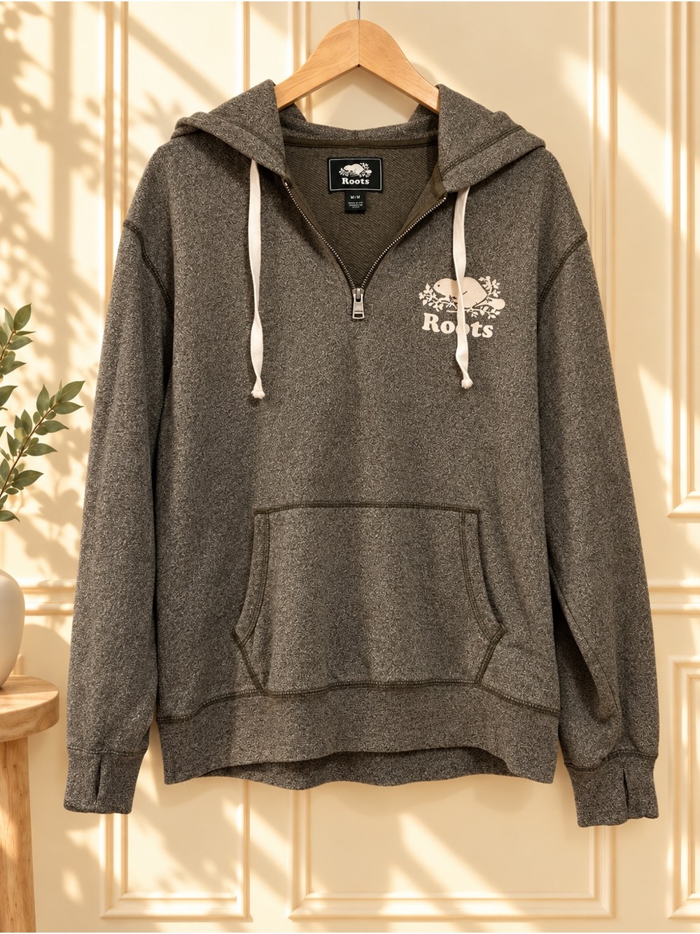 Roots Women’s M Half Zip Green Sweater